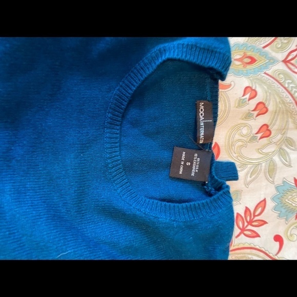 Dark teal long sleeve sweater/ womens small - Picture 3 of 6